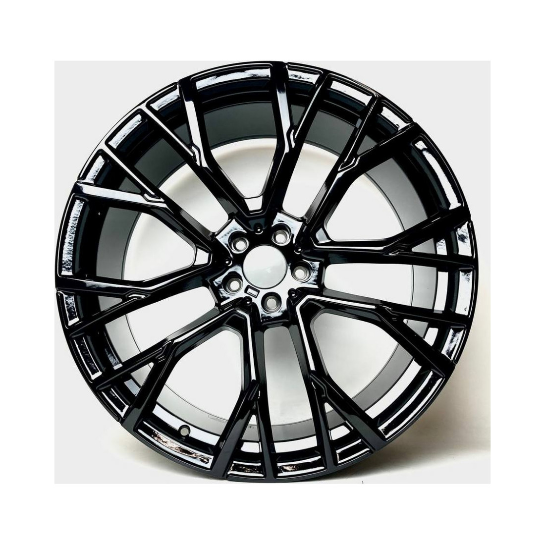 9.5x21 5x112 66.6 ET32 gloss black Вид 0